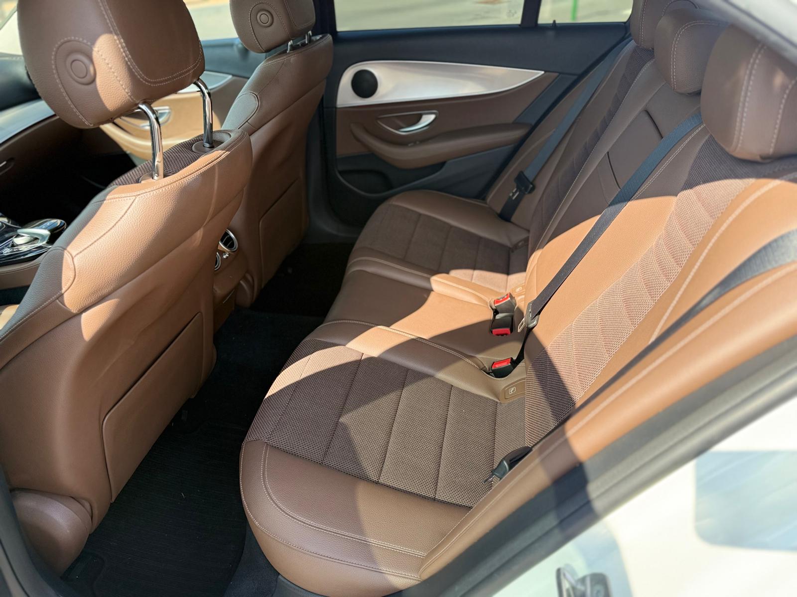 Mercedes E 350d - Image 9