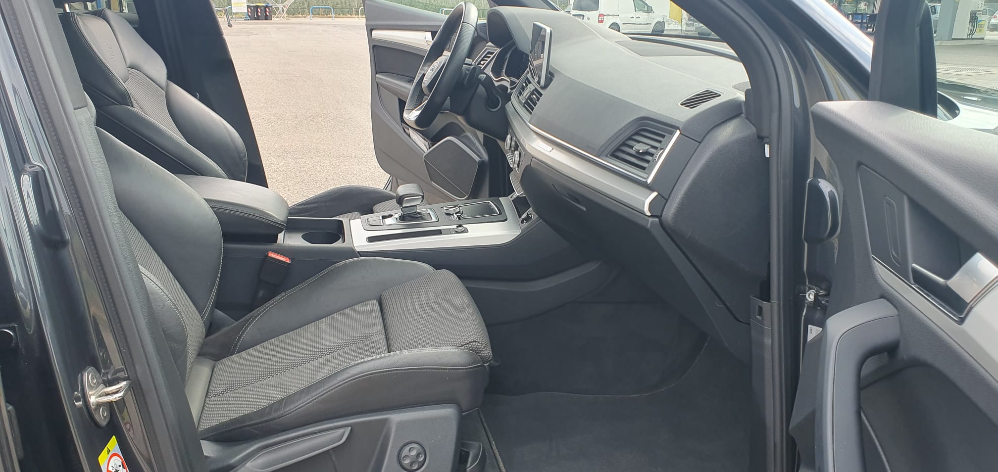 Audi Q5 - Image 10