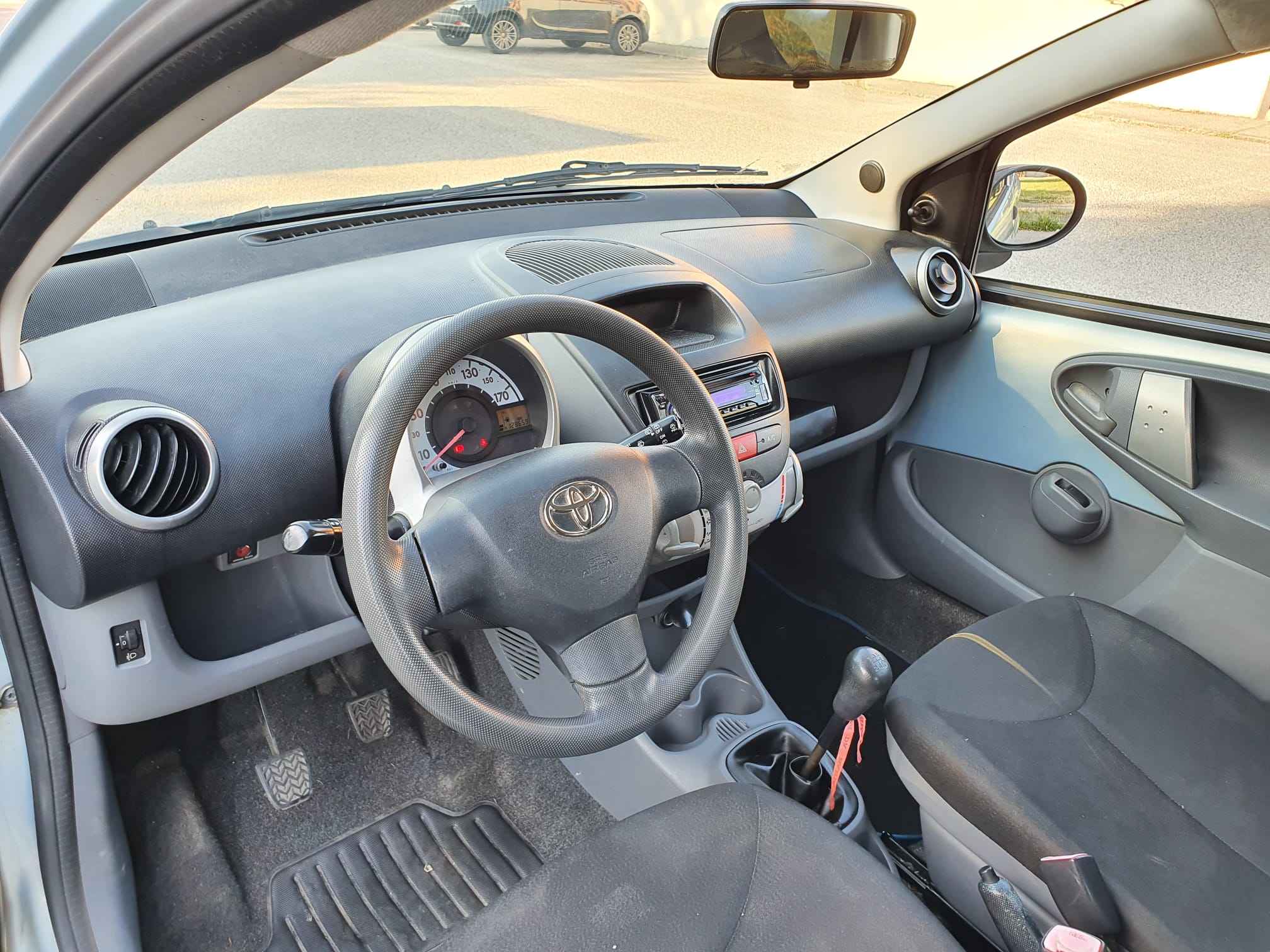 Toyota Aygo - Image 8