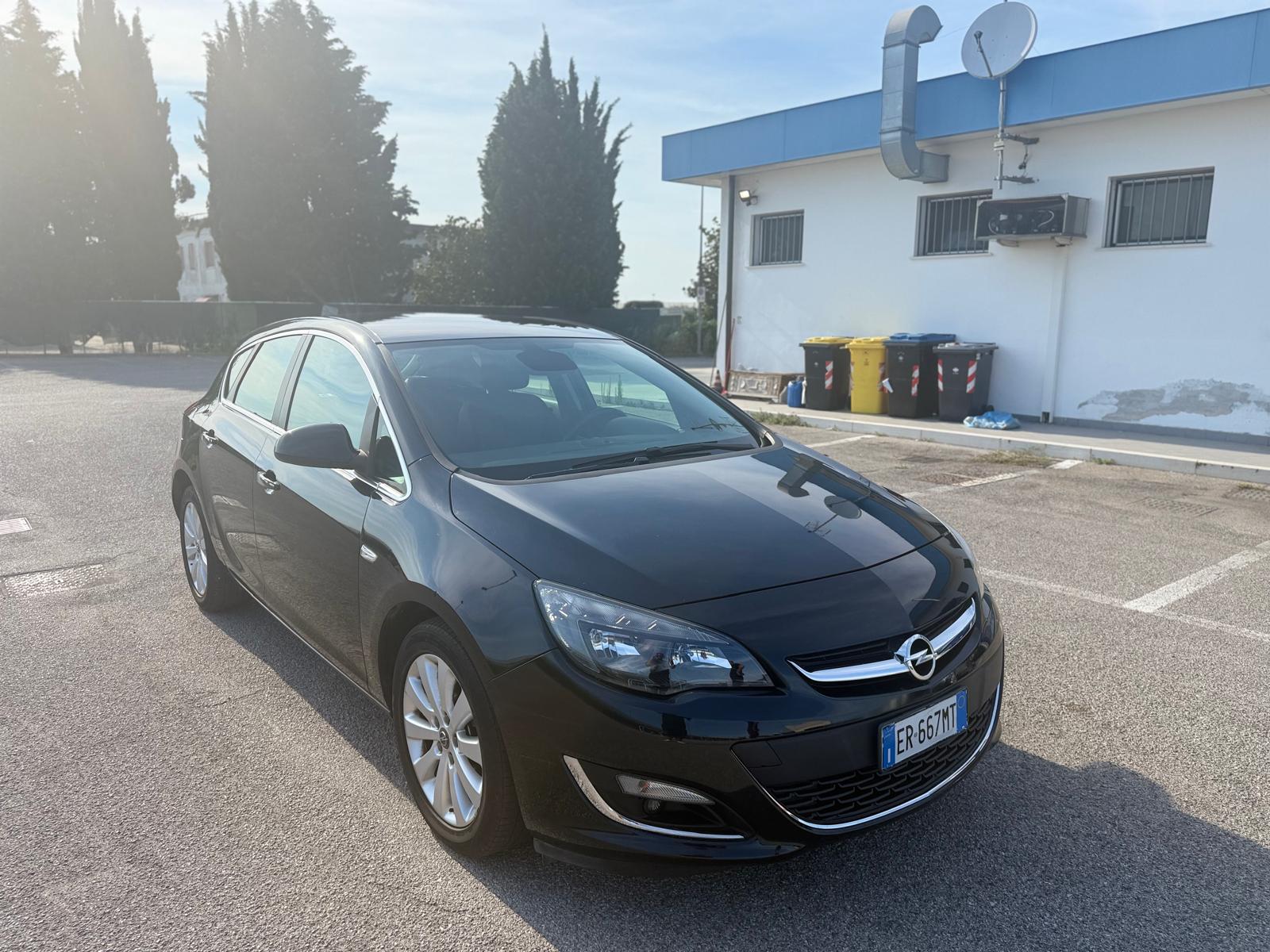 Opel Astra - Image 2