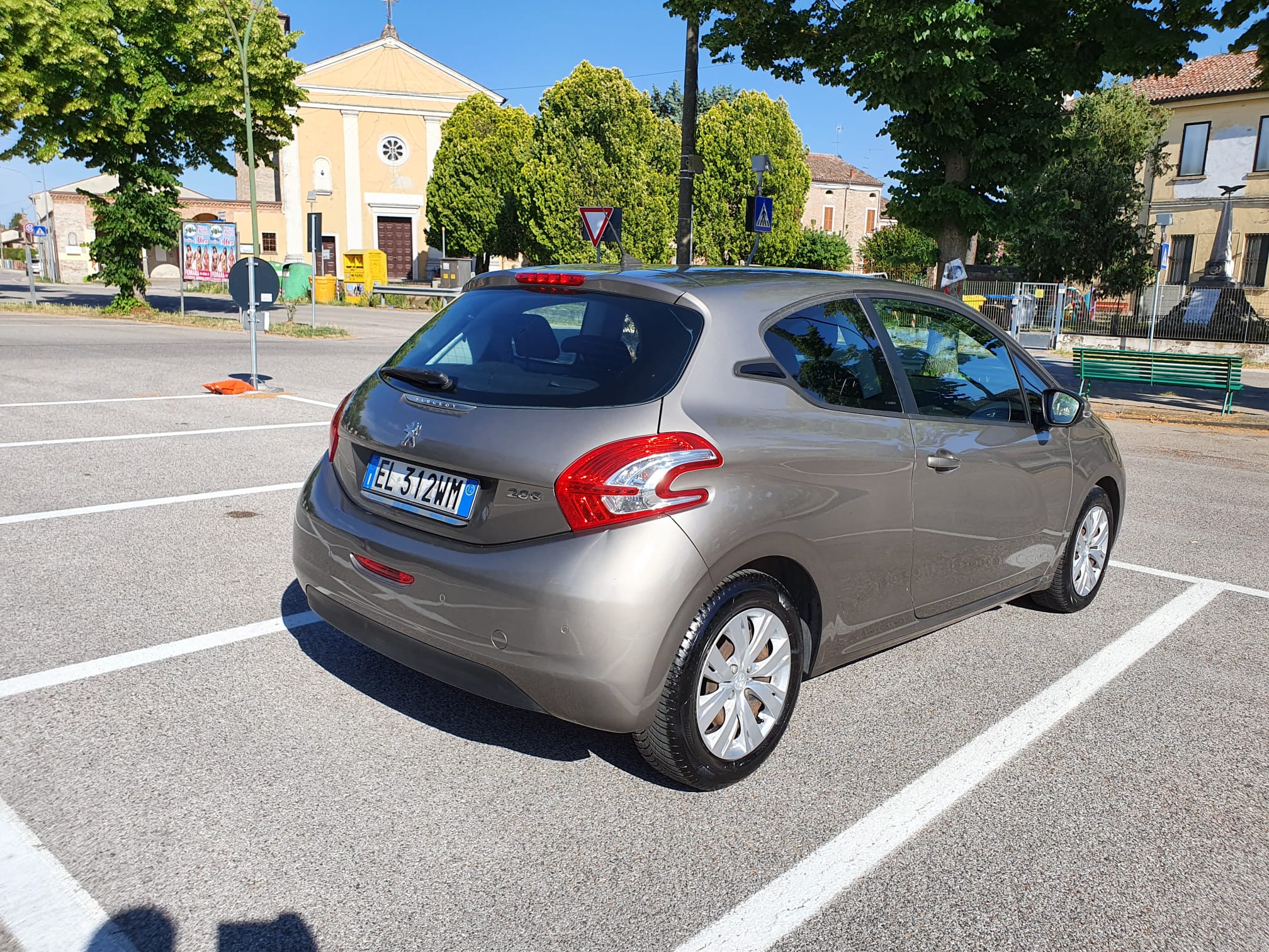 Peugeot 208 - Image 5