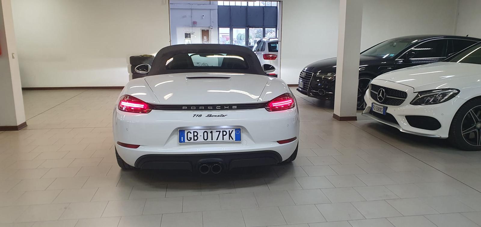 Porsche 718 boxster - Image 5