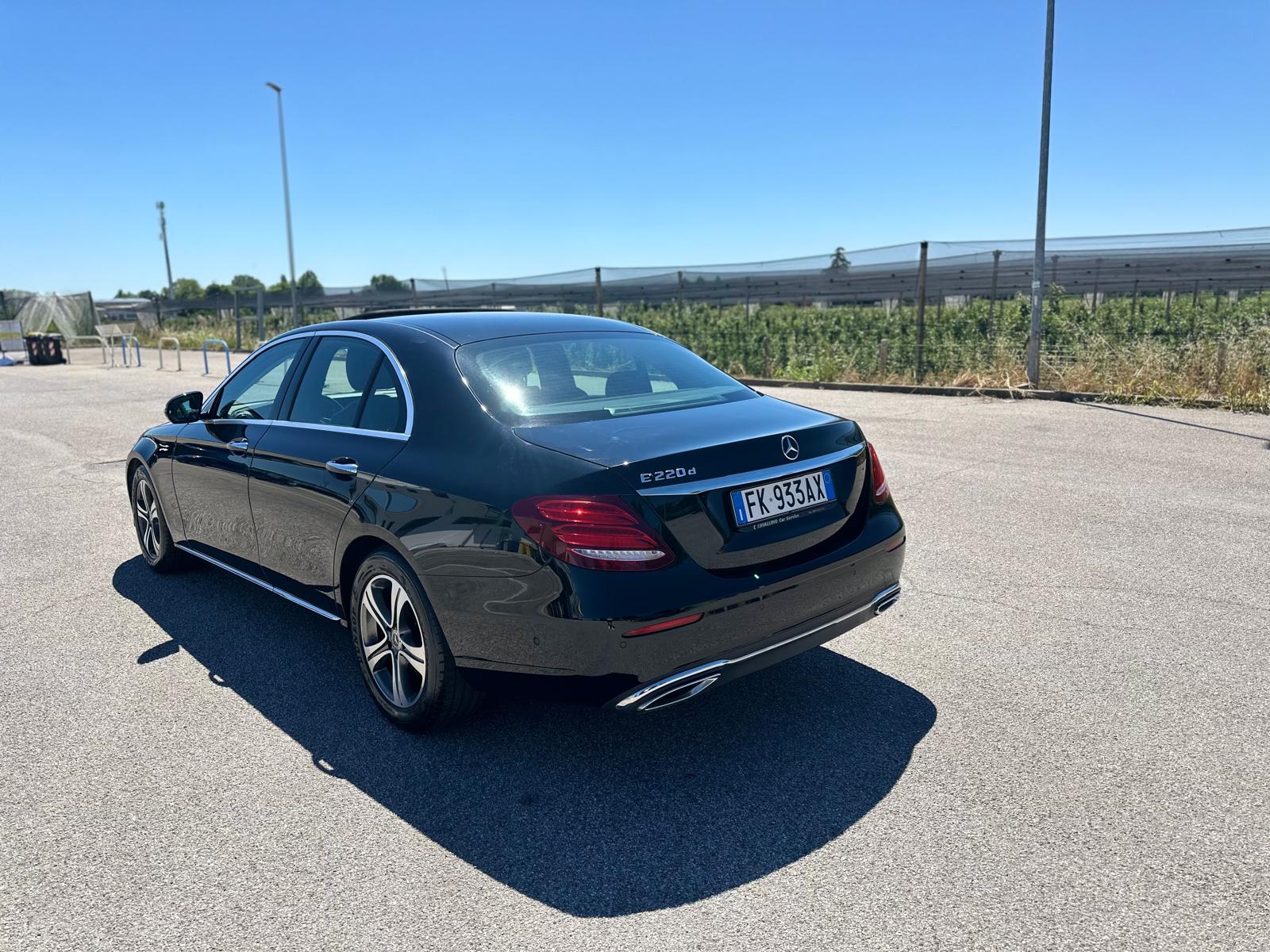 Mercedes E 220d - Image 6