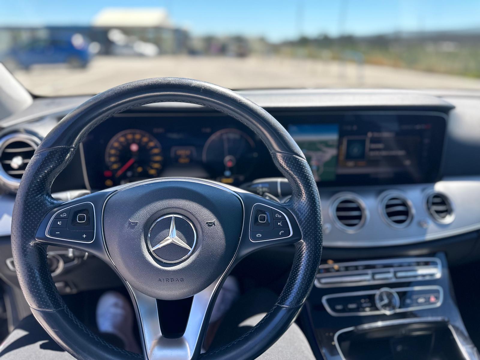 Mercedes E 220d - Image 8