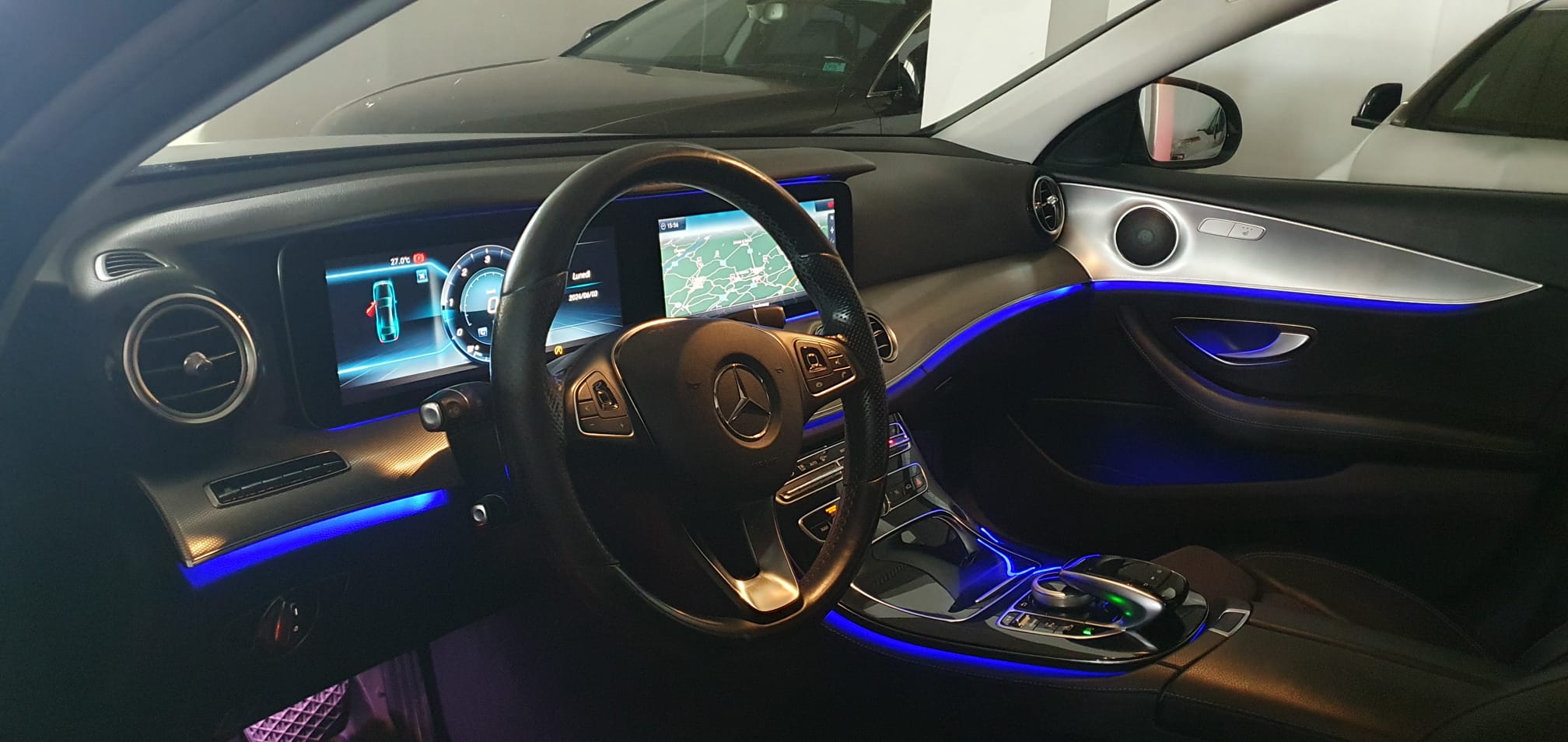 Mercedes E 220d - Image 9