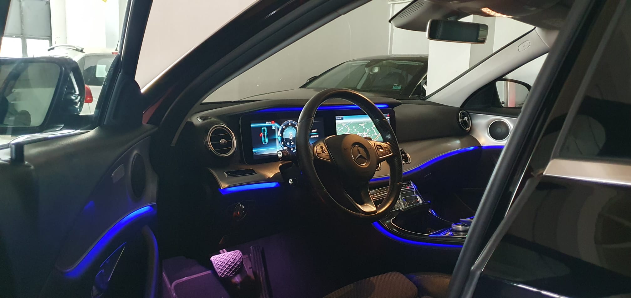 Mercedes E 220d - Image 13