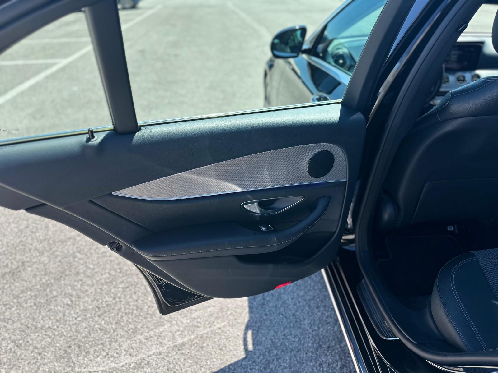 Mercedes E 220d - Image 16